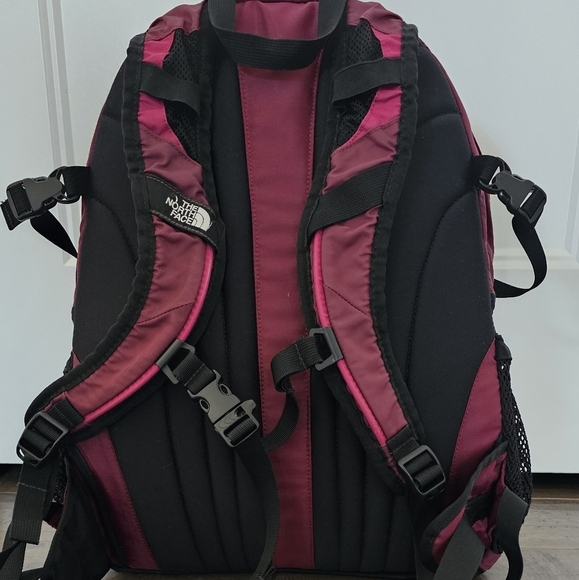 North Face Pink and Burgundy Recon Backpack - Picture 5 of 12